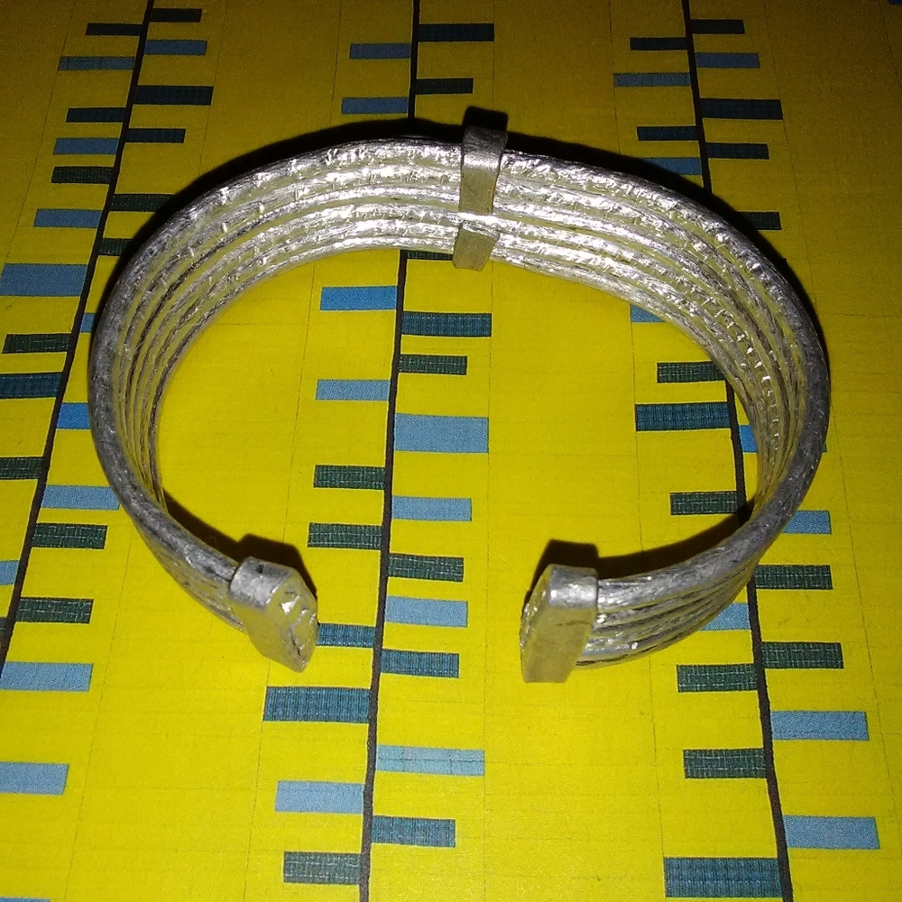 Silver Bangle - Picture 3 of 3